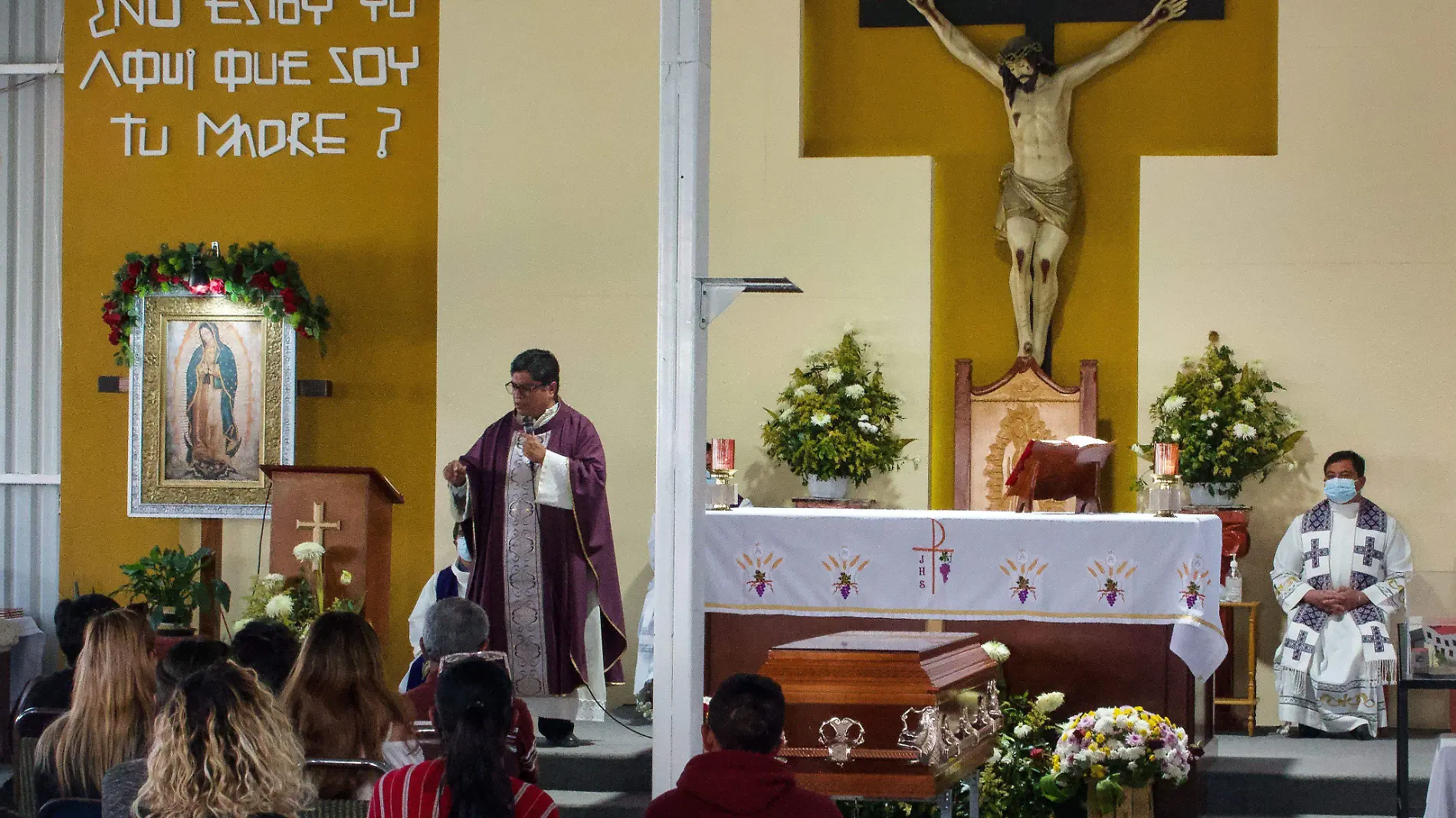 Dentro del Rosario están los misterios gozosos, luminosos, dolorosos y gloriosos